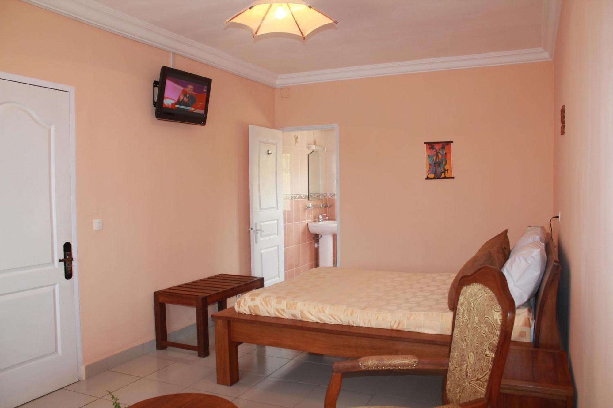 K.méléon-Hôtel Tananarive Chambre photo