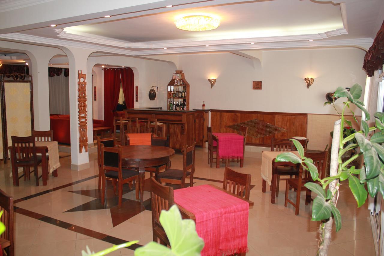 K.méléon-Hôtel Tananarive Extérieur photo