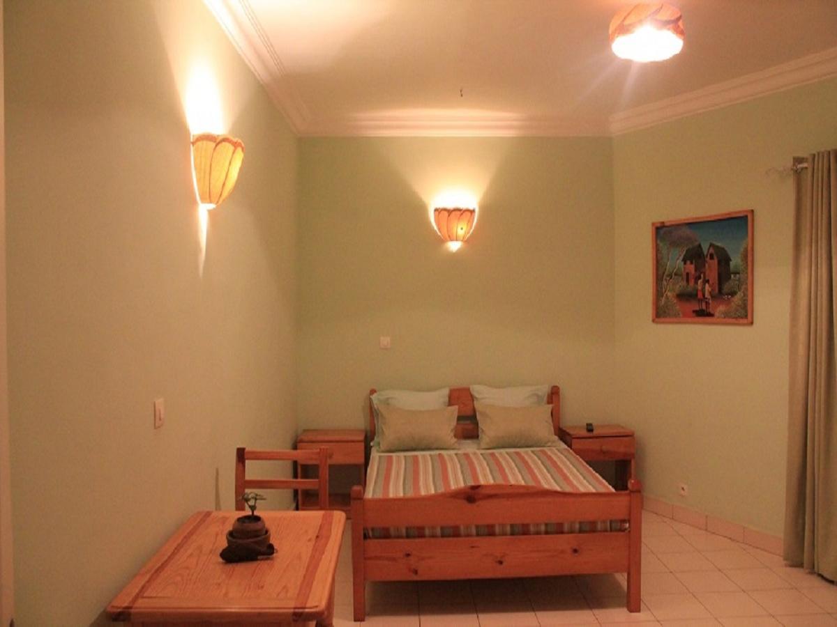 K.méléon-Hôtel Tananarive Extérieur photo