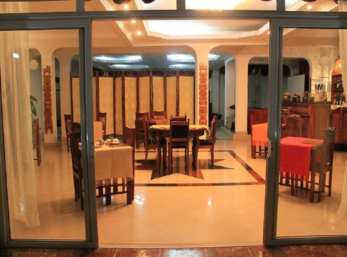 K.méléon-Hôtel Tananarive Extérieur photo