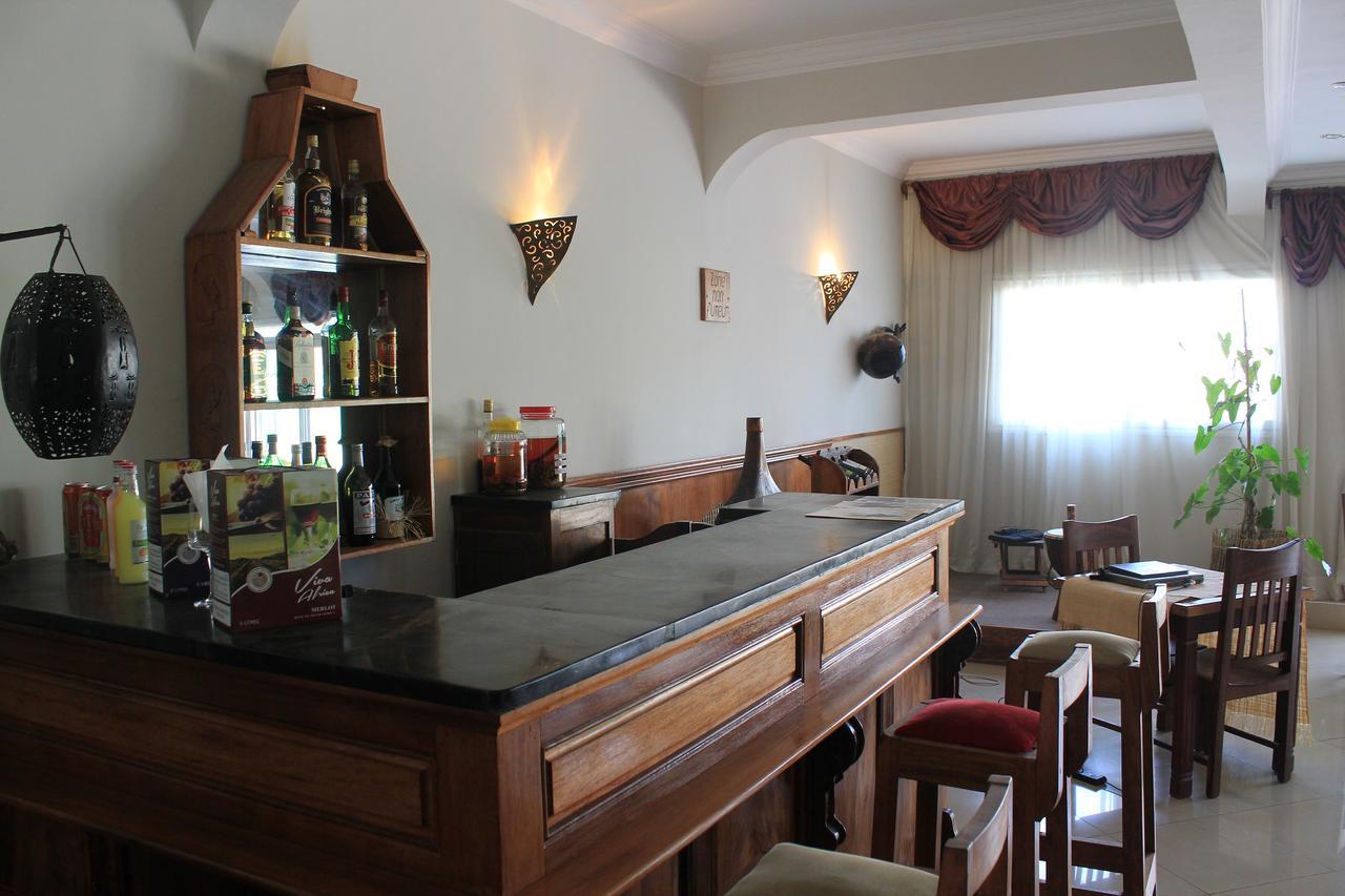 K.méléon-Hôtel Tananarive Extérieur photo