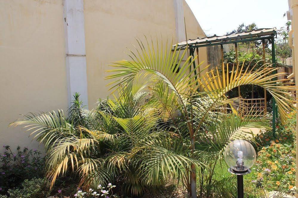 K.méléon-Hôtel Tananarive Extérieur photo